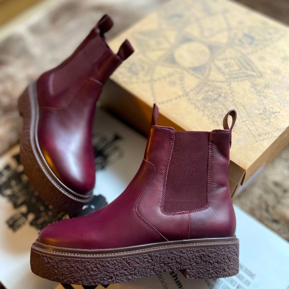 Free People Carmel Chelsea Boots - Picture 11 of 14